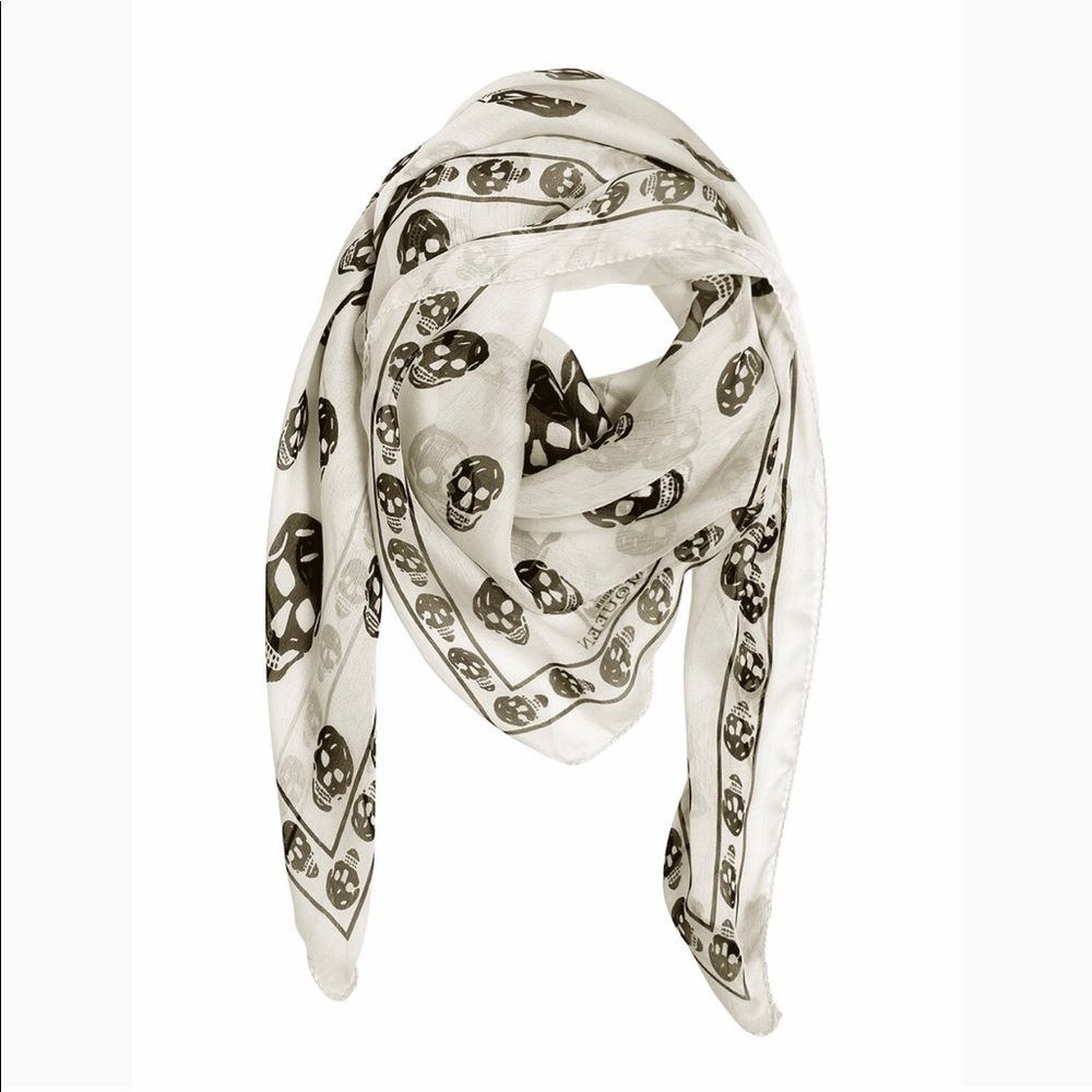Alexander McQueen Skulls Silk Scarf